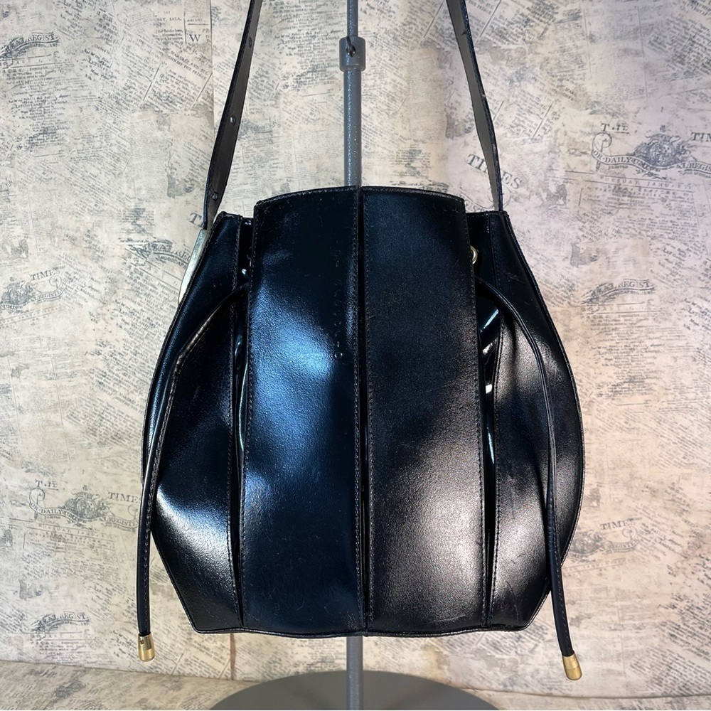 Di Gregorio Italian Leather Black Bucket Bag Drawstring Shoulder Purse